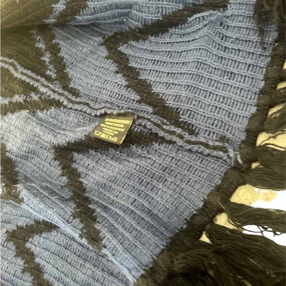 IRIS Los Angeles Vibrant Fringe Long Cardigan Sweater Women’s Med 100% Acrylic - Picture 4 of 6